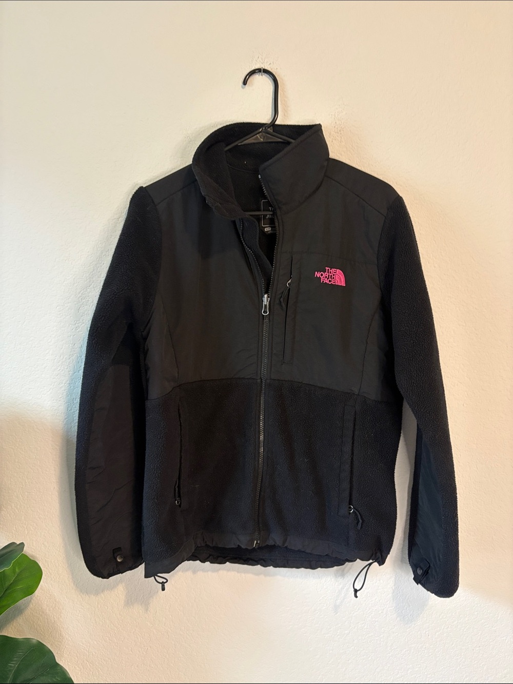 The North Face Women's Pink Ribbon Denali Fleece Jacket M